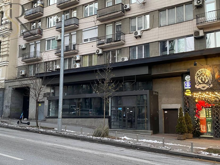 Центр. Бульвар Шевченка , 2 Оренда фасадного приміщення. Без %