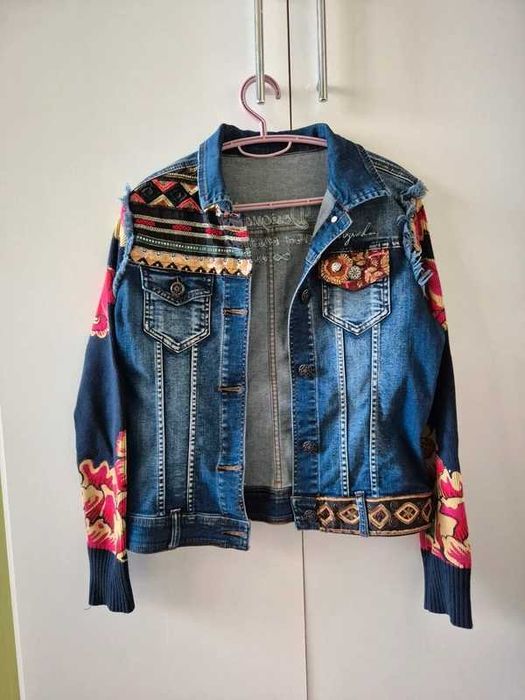 Piękna kurtka Desigual hippie