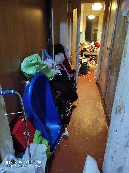 Продам комнату 12м2 с балконом в 3х ком.кв. троещина 10800 дол.