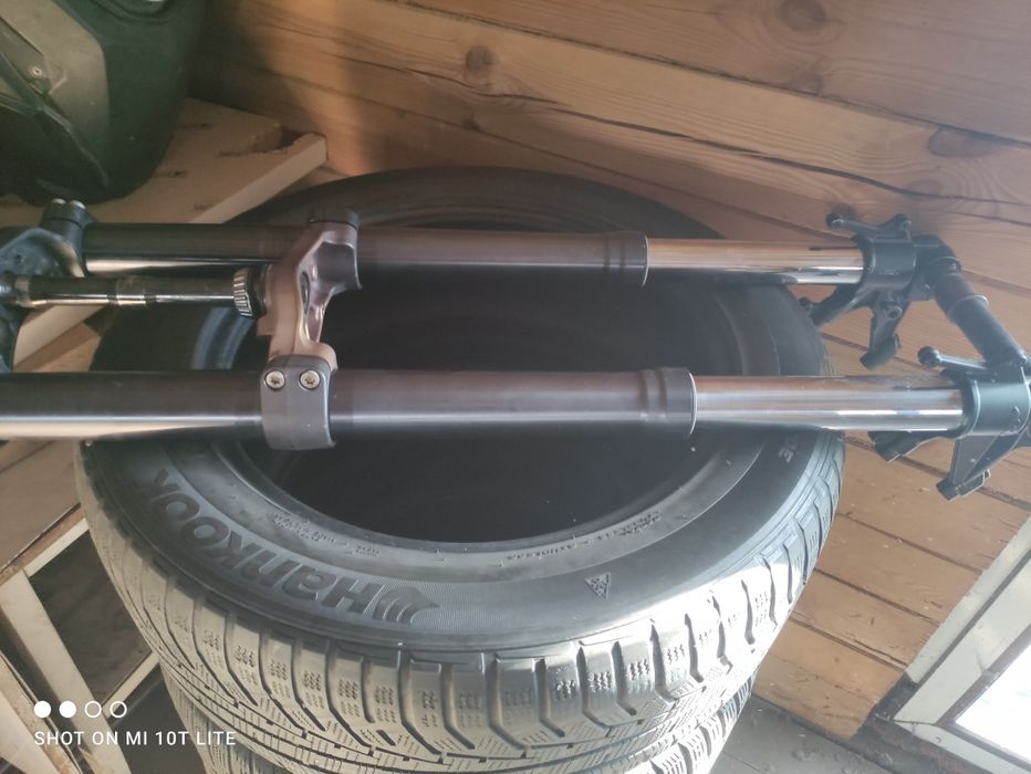 КТМ адвенчер 1190 .  КТМ Adventure 1190 по запчастям.