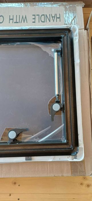 Okno w ramie 90x45 oraz 110x45 przyczepa kamper bus
