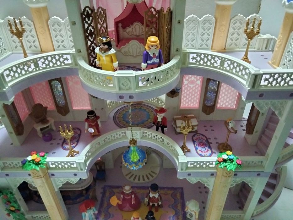 Playmobil pałac marzeń z wyposażeniem