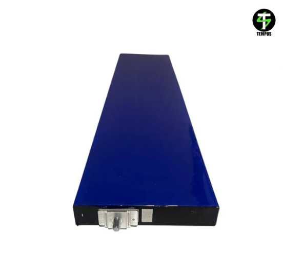 Аккумулятор LiFePO4 SVOLT 3.2V 184Ah со шпильками