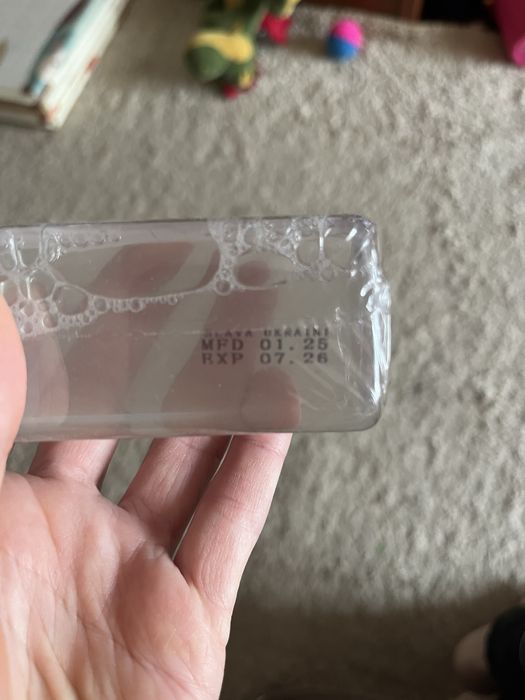 Засіб для зняття макіяжу з очей hollyskin