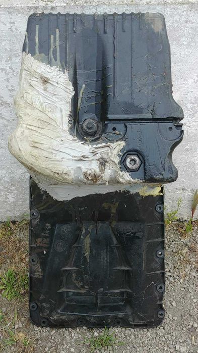 Продам поддон на Mercedes Vario 614 4.3 tdi