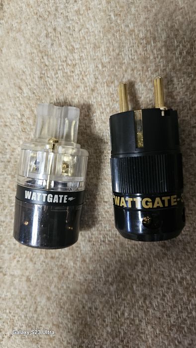 фирм Сетевые  Разьемы  WATTGATE(390i+350auevo) и OYAIDE P 079e(вилка)