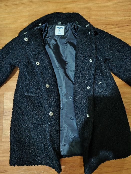 Casaco azul marinho de menina da Mayoral