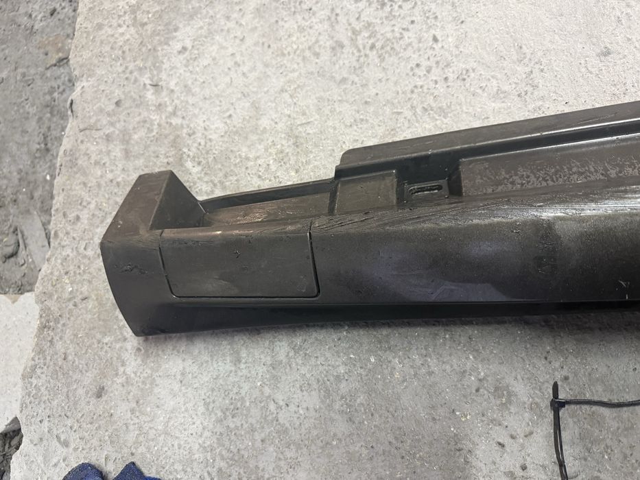 Накладка правого порога Volkswagen Passat CC R-LINE 2016 рік