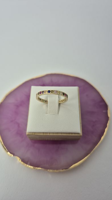 Nowy złoty pierścionek obrączka delikatny kolorowe cyrkonie 585