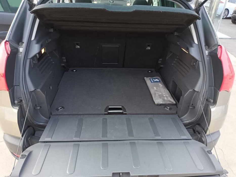 Peugeot 3008 - Full Extras