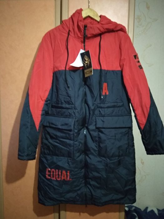 Демісезонна куртка жіноча нова