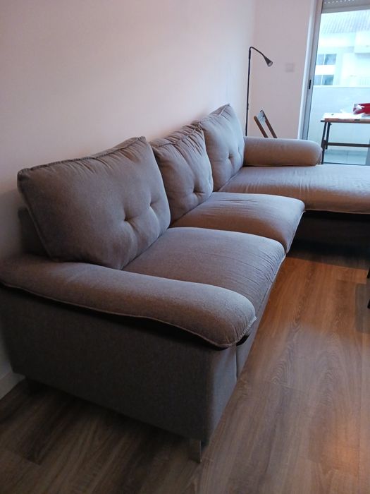 Sofá usado com chaiselongue