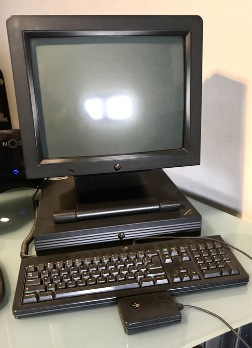 Next station + manuais e sistema operativo - optimo  estado