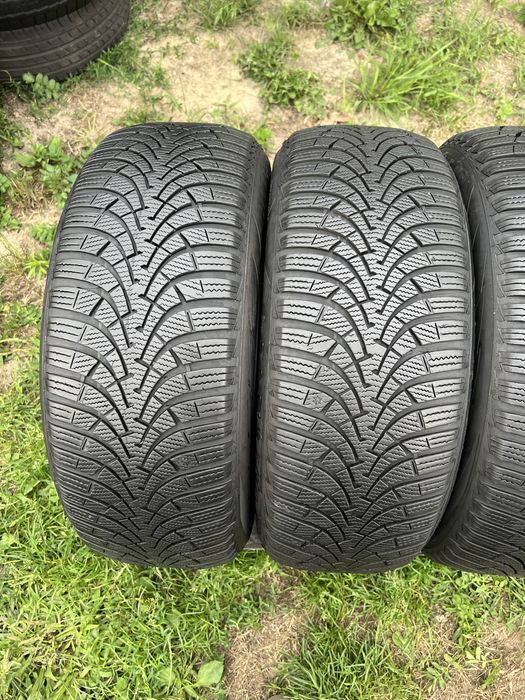 205 55 r16 Good Year UltraGrip 9