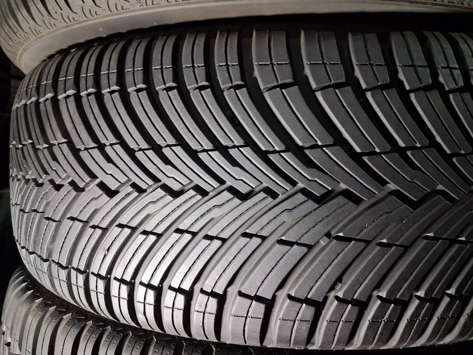 225/50 R18 Pirelli all seasons Cinturato SF3 КОМПЛЕКТ