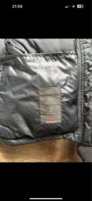 Levis czarna puchowa ocieplana kurtka S M 36 38