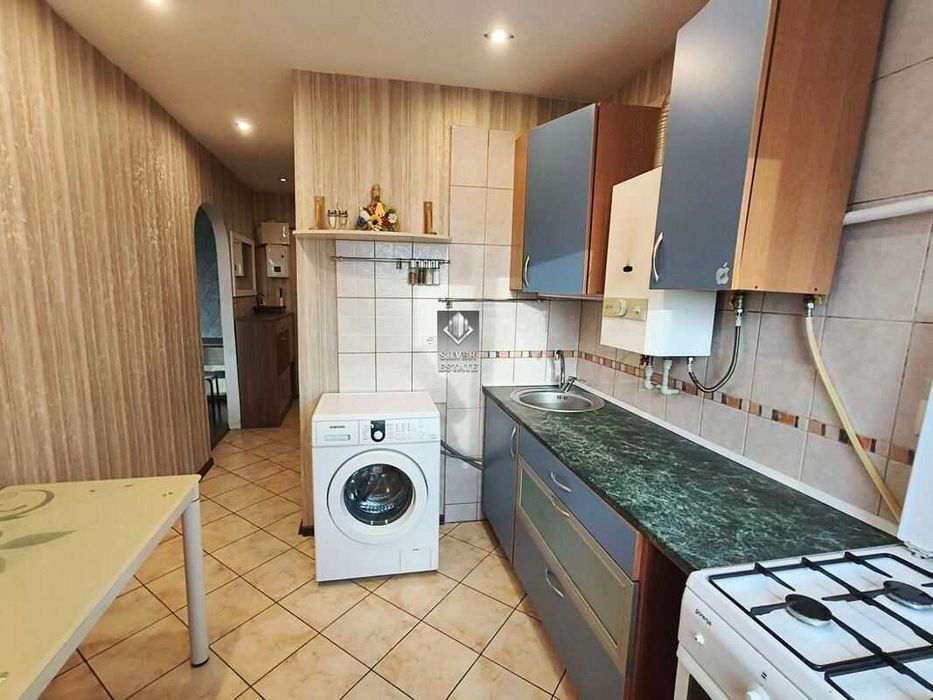 Продаж 2-кімн. квартири у центрі, вул. Перемоги, Вознесенівський р-н