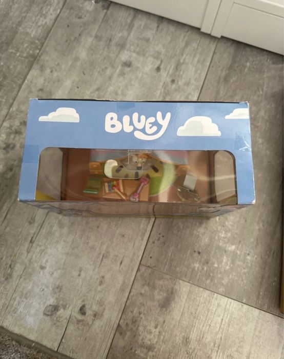 Bingo bluey pokój zabaw nowy moose