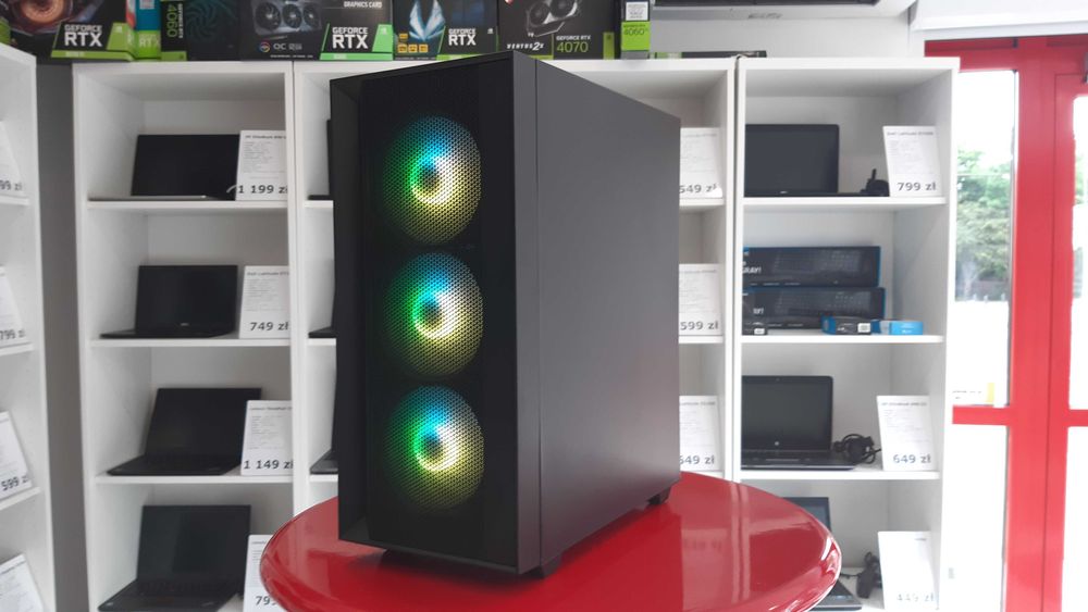 Nowy Komputer Gamingowy Ryzen 7 7800x3D/32GB/2000SSD/RTX 5070 RATY0%