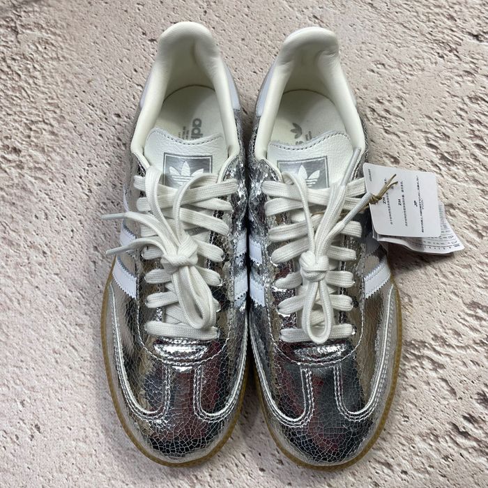 jr0035 оригінал нові жіночі кеди adidas casual samba silver originals