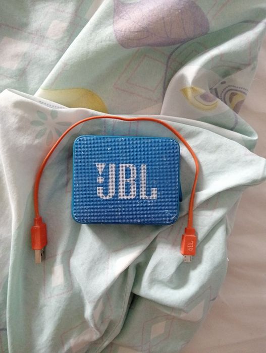 Колонка грає,в ідеальному стані