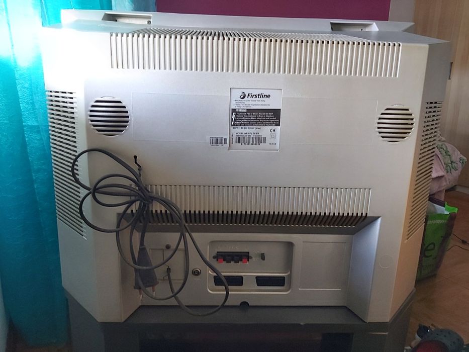 Televisão Firstline64552563386753124