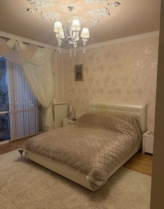 Продам 2-х кім.квартиру на вул. Владислава Бувалкина (Ген.Бочарова)