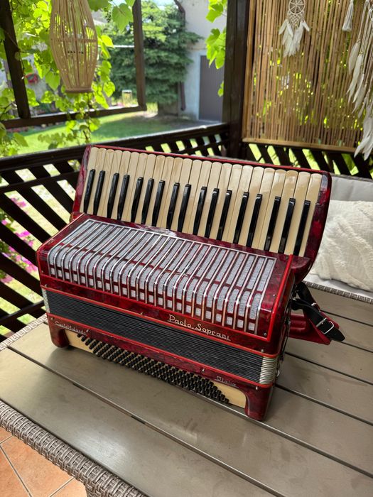 Akordeon Paolo Soprani 120 bas 4 chóry