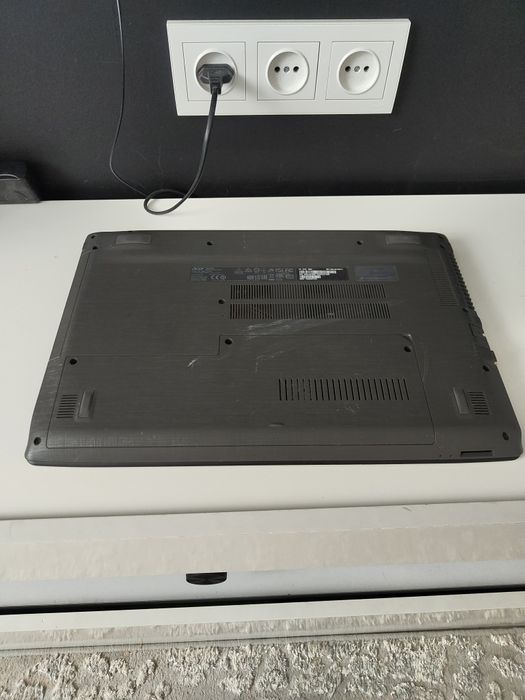 Ігровий ноутбук acer aspire E5/ GTX 950m /i5/6 ГБ/SSD 128/15,6 full HD