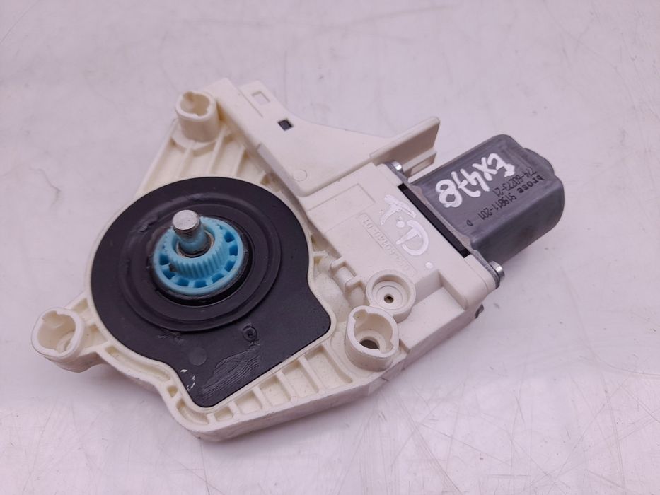 Motor vidro trás direito AUDI Q5 (8R)