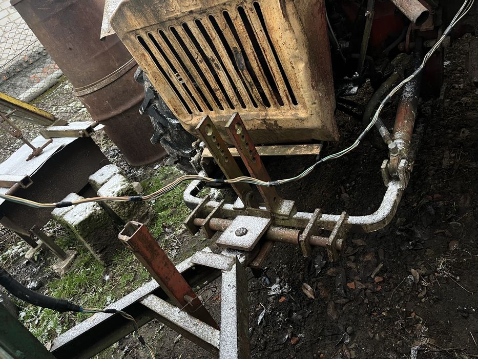 Продам трактор т-16 з причіпом