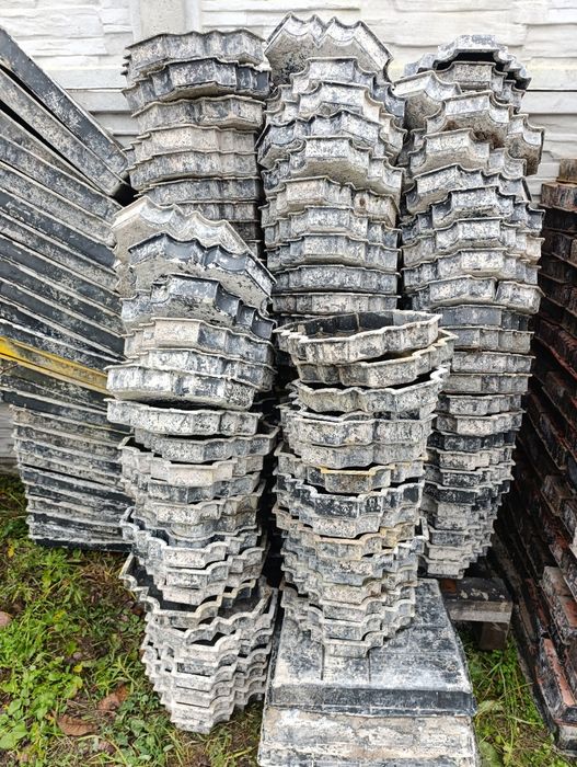 Продам форми для тратуарної плитки