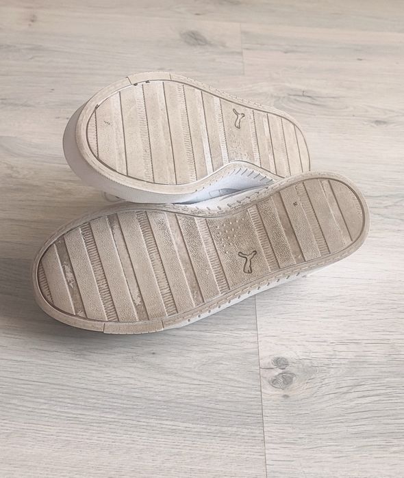 Puma білі кеди, р.36 / 23 см, стан нових