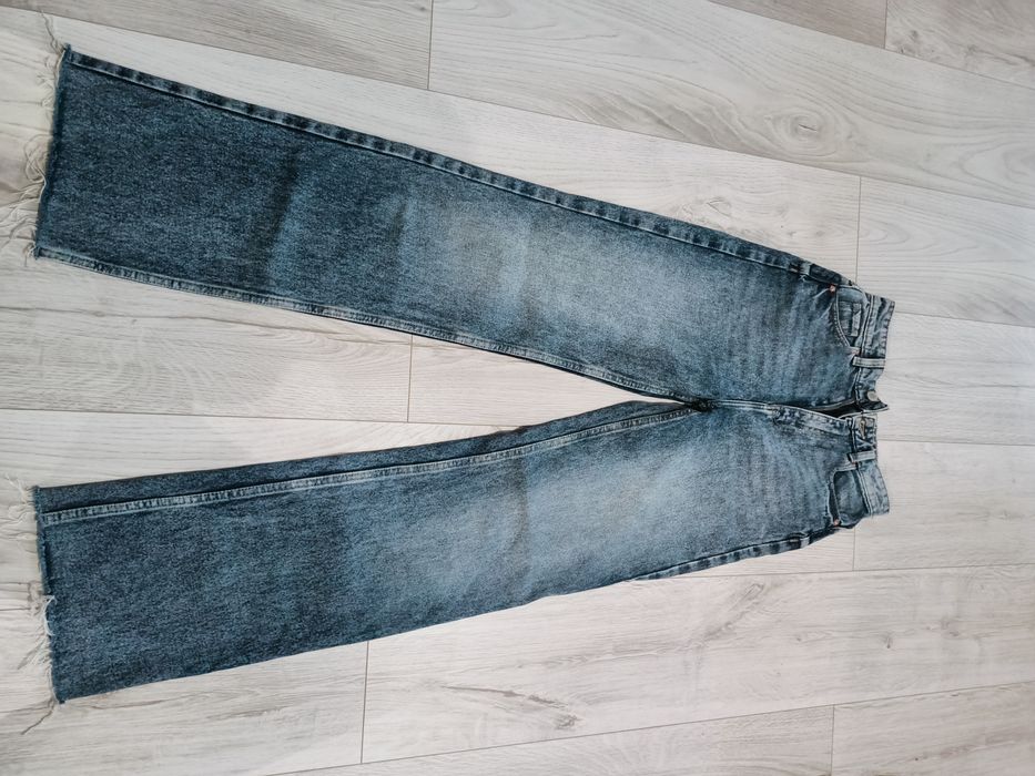 Spodnie dżinsowe wilde leg  Sinsay 32