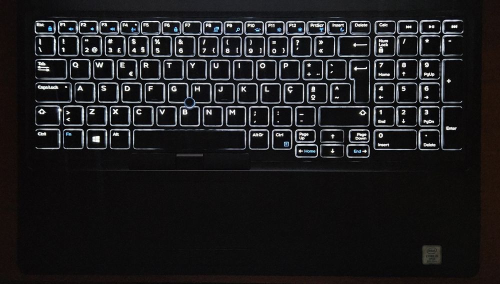 DELL Latitude 5590 com Garantia