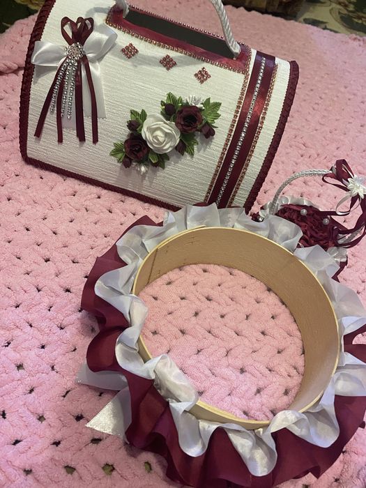 Поробка для денег , сито , подушка для колец