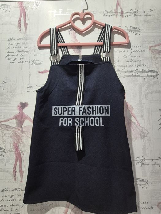 Шкільний сарафан для дівчинки