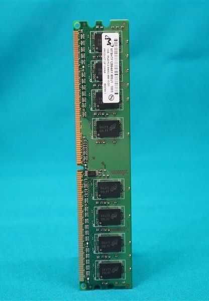 Оперативная память Micron 1Gb DDR2 800MHz PC2-6400U MT8HTF12864AY800J1