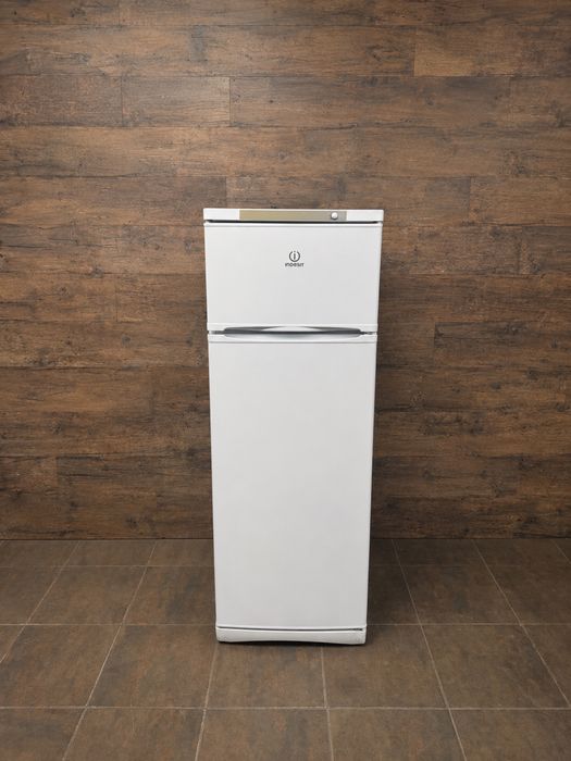 Холодильник Indesit TIAA 10