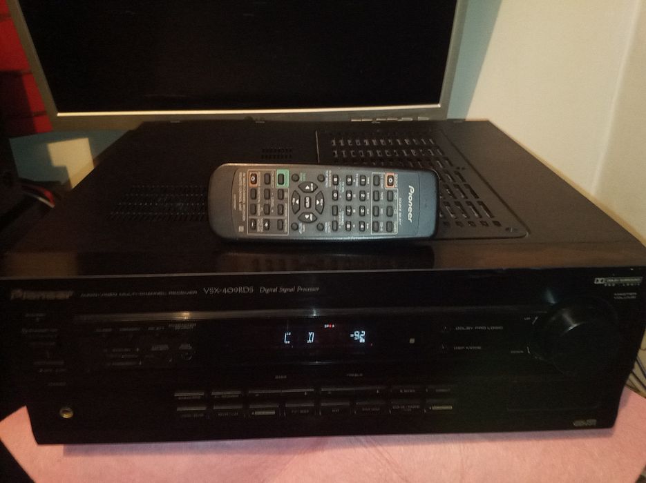 Amplificador Pioneer com radio mod VSX 409RDS com comando