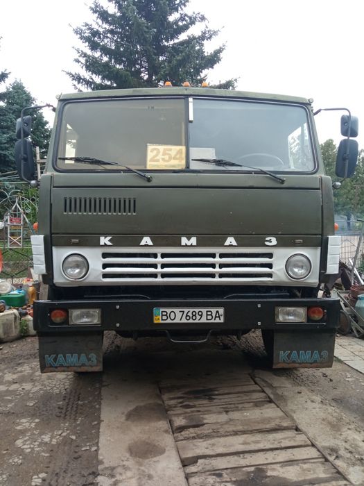 Камаз з причепом