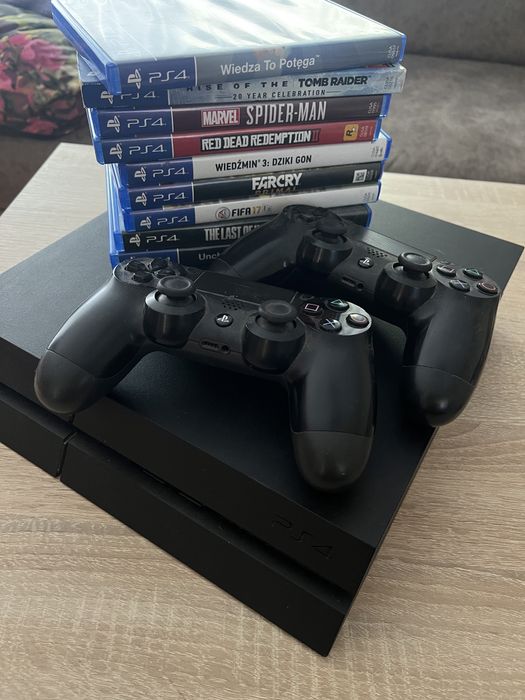 Konsola PS4 Zestaw