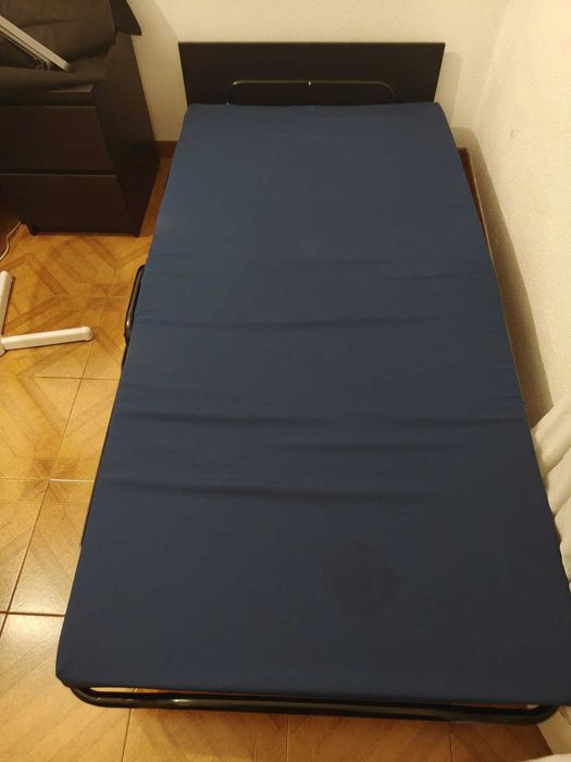 Cama divan de solteiro