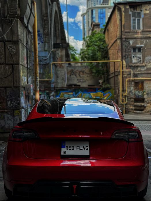 Tesla Mode 3 Perfomance 2022