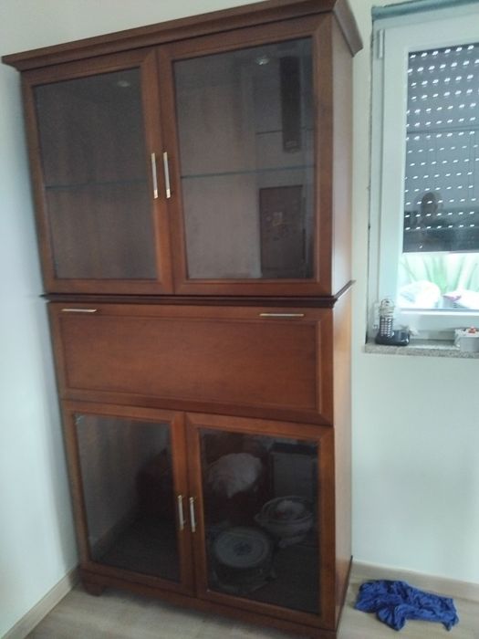 Movel de sala com porta de bar