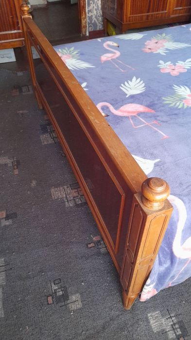 Продам спальню б/у у гарному стані