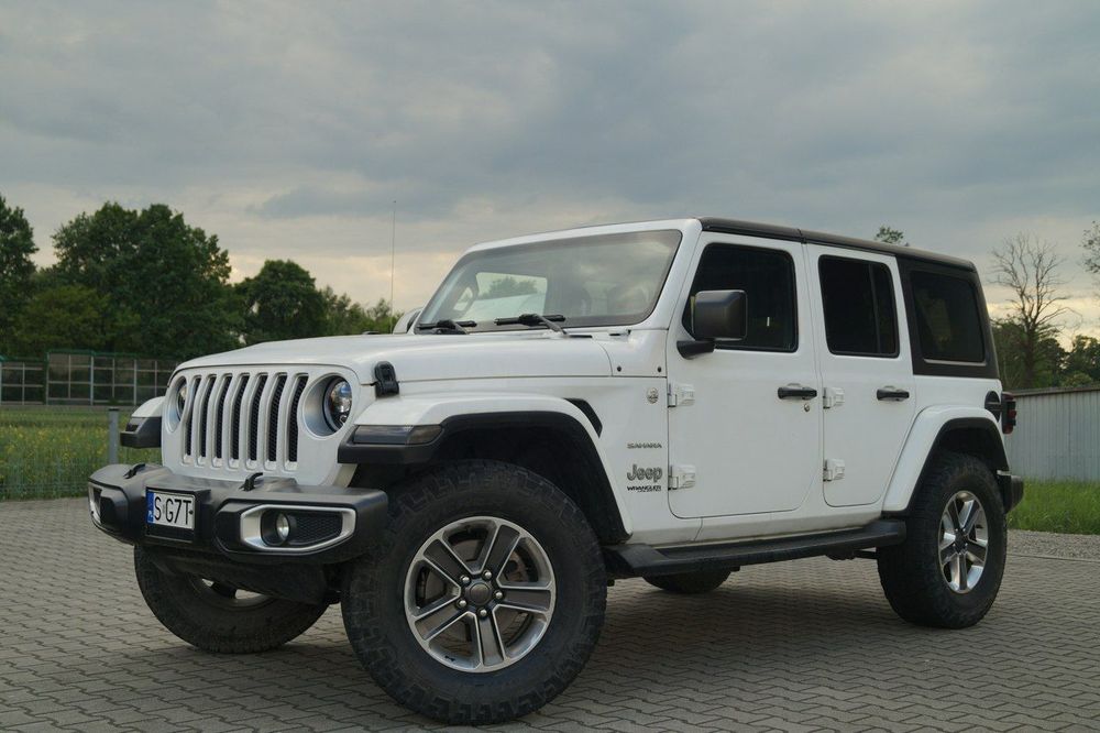 Jeep Wrangler  AUTOMAT 4 X 4 2,0 272 KM SACHARA  LIMITED HAK KAMERA
