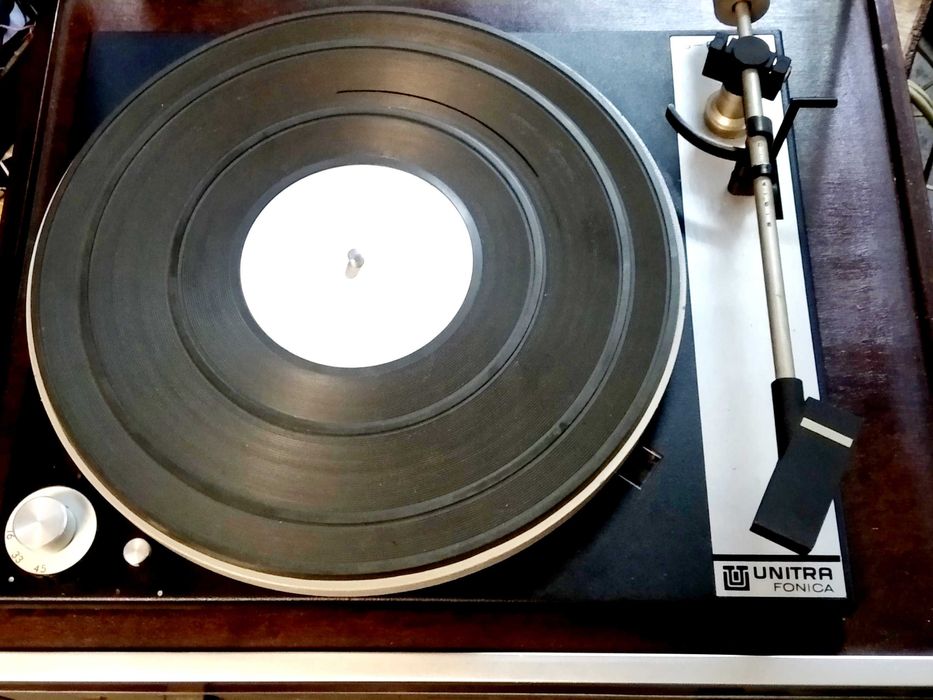 Проигрыватель  Вега 106