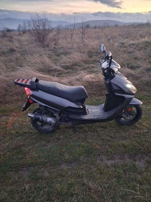 Скутер Storm 150 Куба