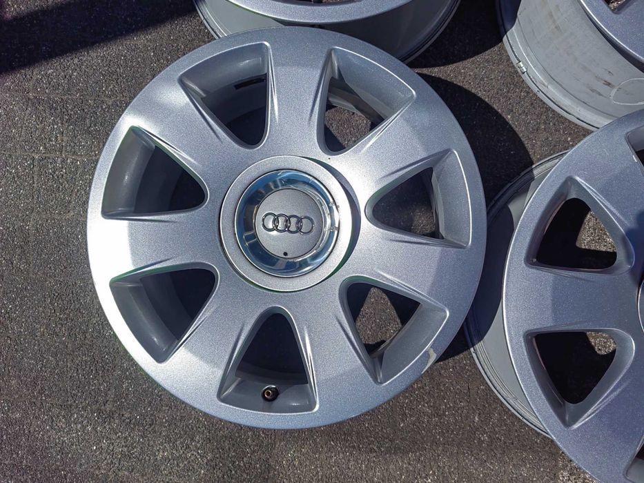 16" Audi A4 B5 B6 B7 8H0 Małysz Z kapslami S-Line VW Sharan Golf Gti Caddy Touran Skoda Octavia Superb Eos OEM ORYGINAŁ Audi NR76